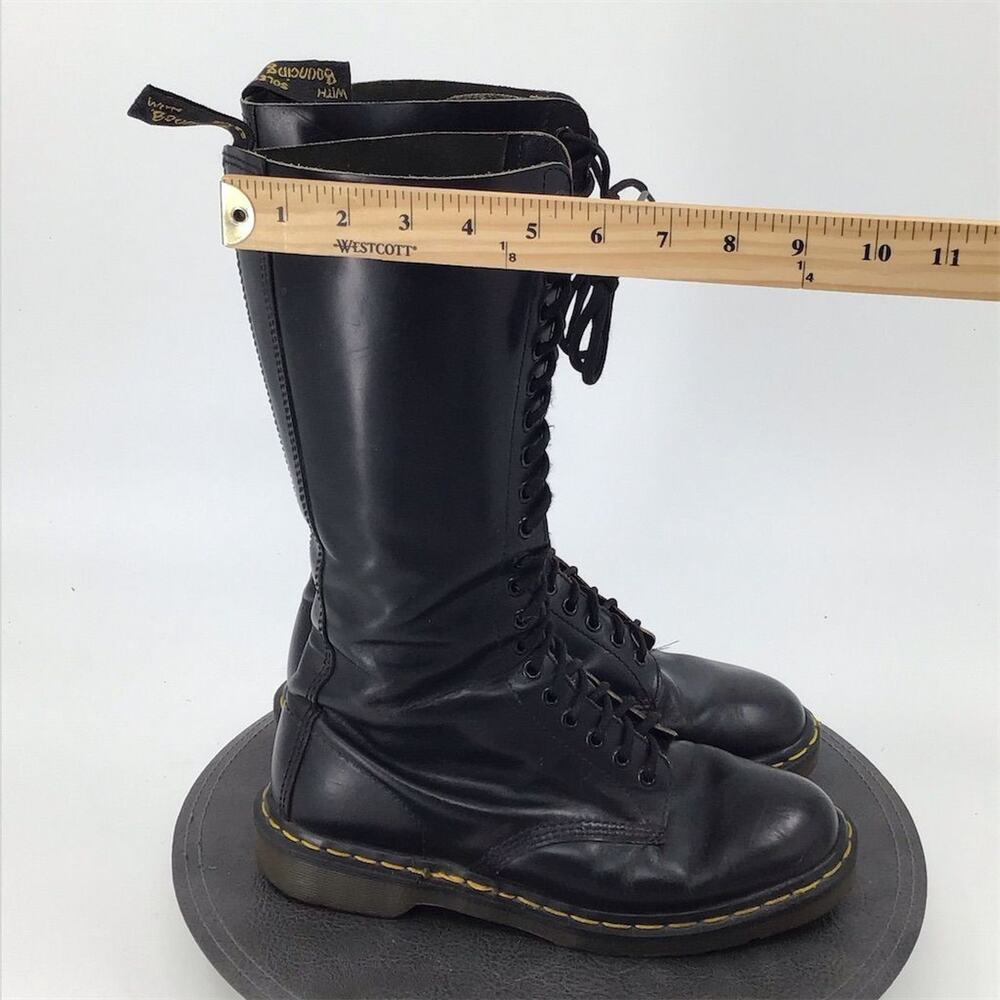 Dr. Martens 20-Eye Boots Womens Sz US 10 Black Leather Combat England Vintage - Picture 6 of 9